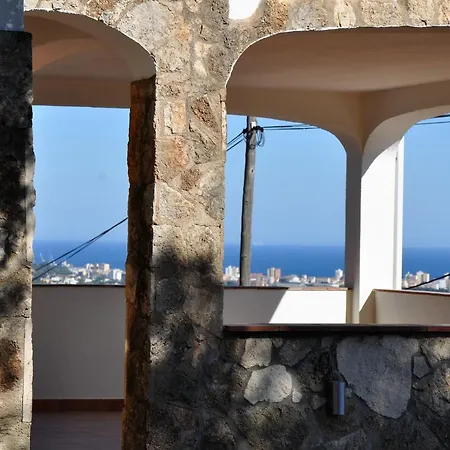 Primos Villa