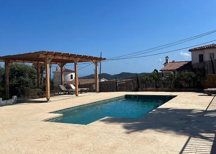Primos Villa